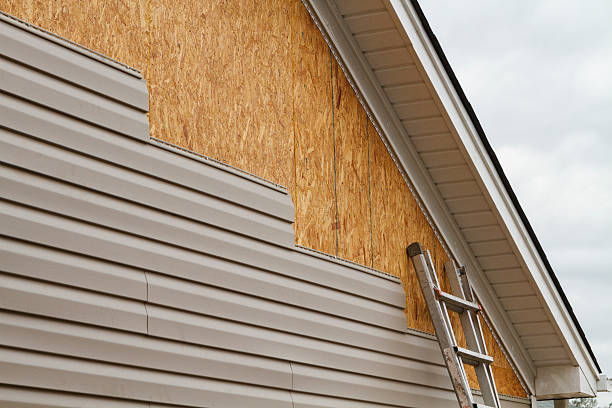 24/7 Emergency Vinyl Siding experts in Brunswick, NC